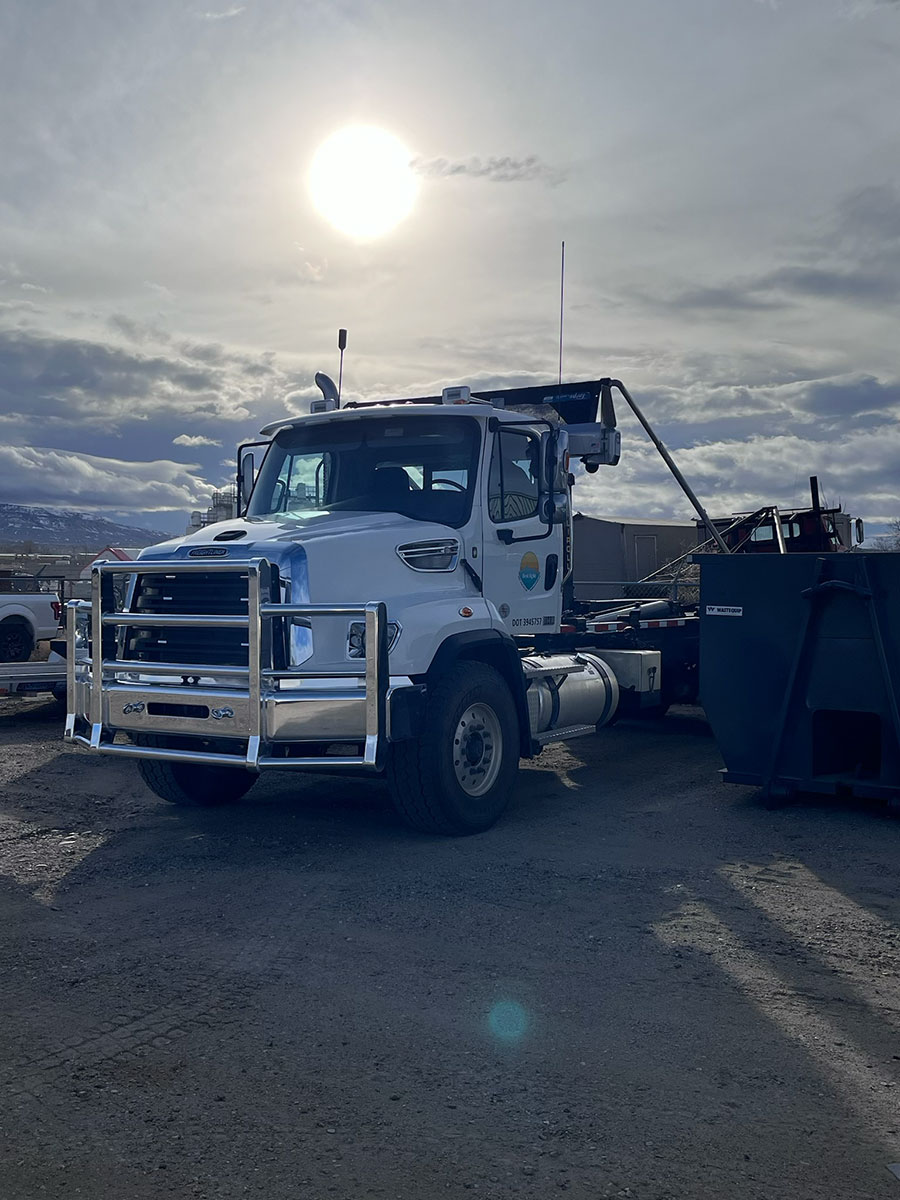 Why You Should Order Roll-Off Dumpsters Now For Warm Weather Projects